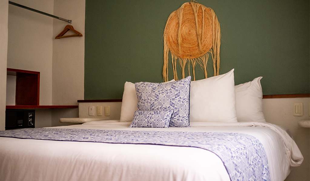 Master Suite 03